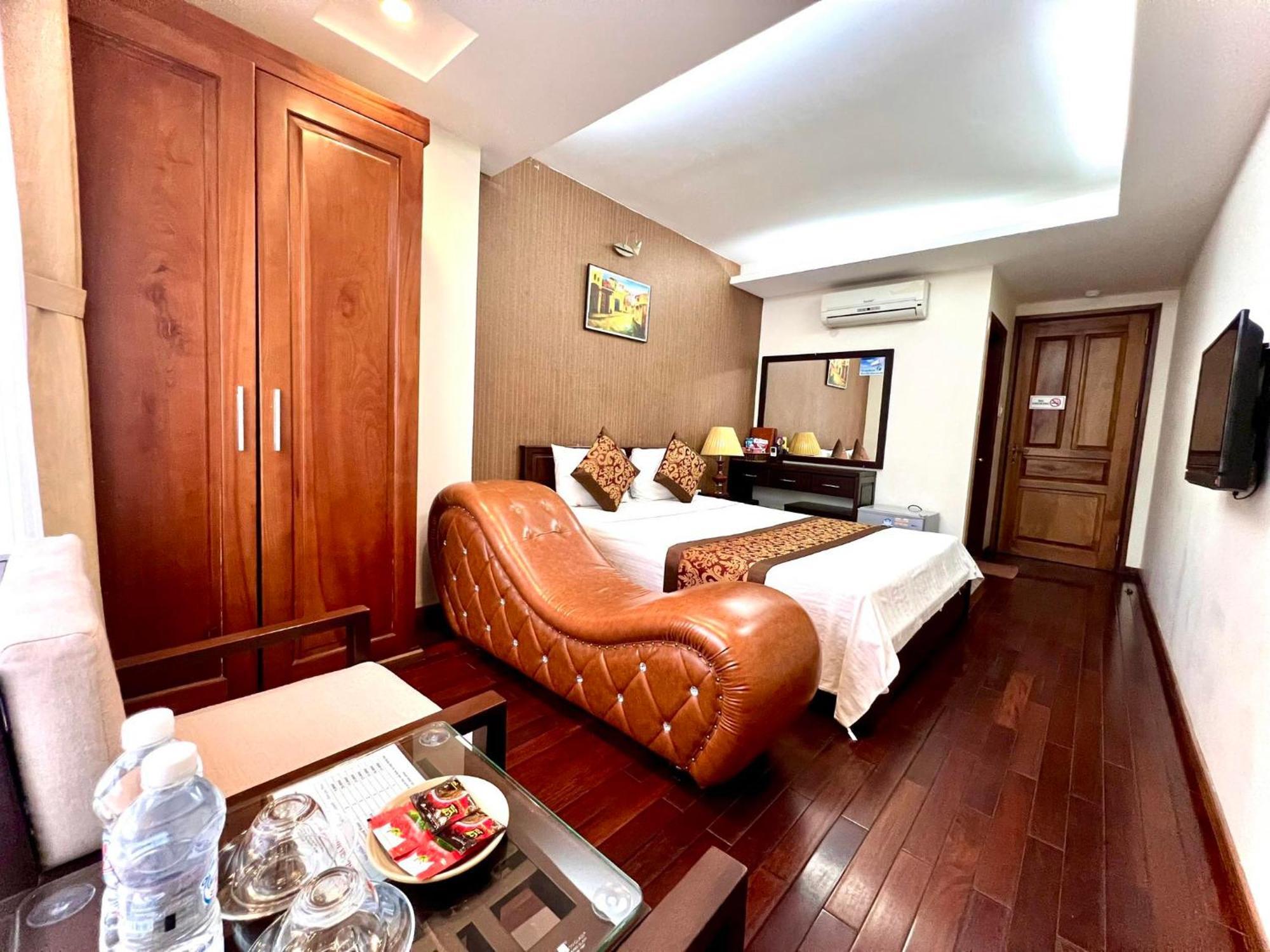 Mely Hotel Ha Noi — Photos 1